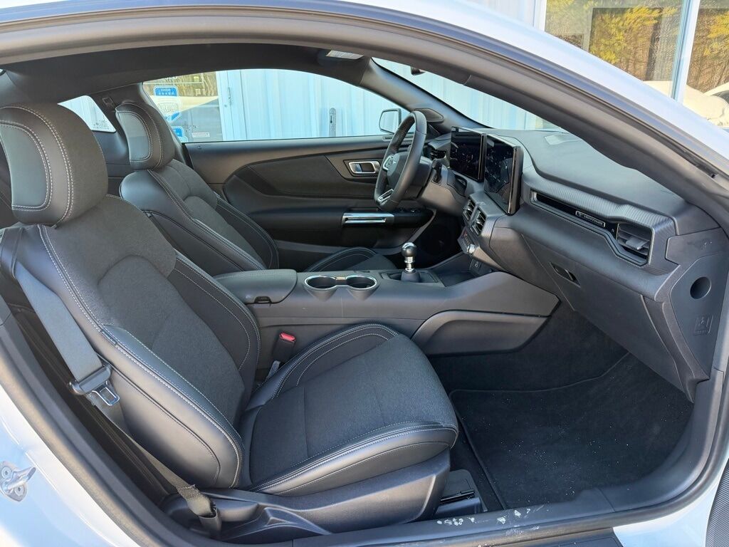 2025 Ford Mustang GT Orange MA