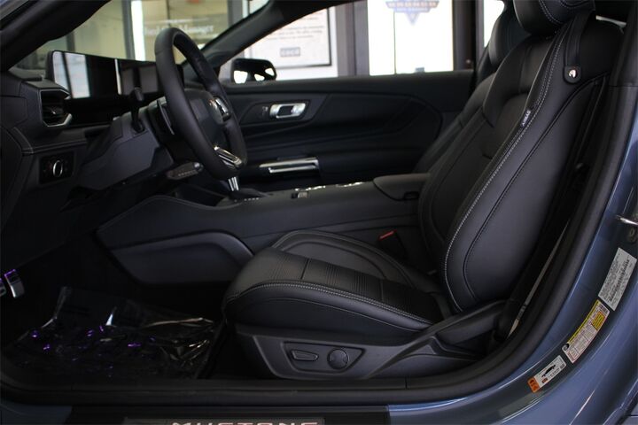 2025 Ford Mustang GT Premium  TX