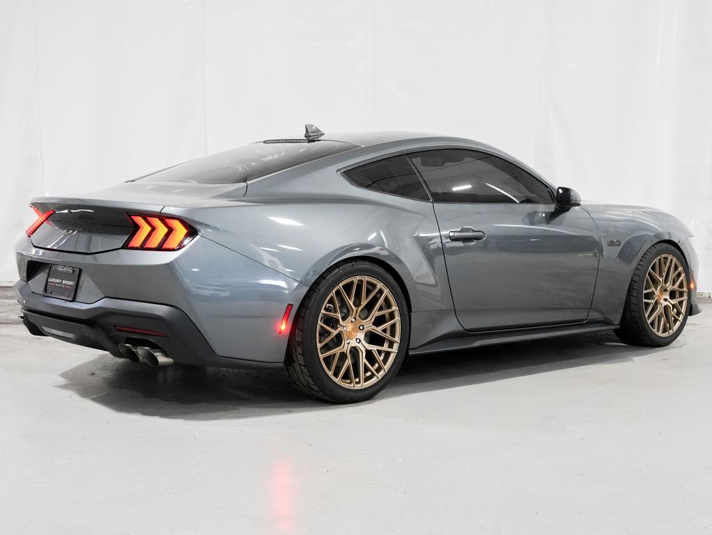 2025 Ford Mustang GT Premium - Photo 6