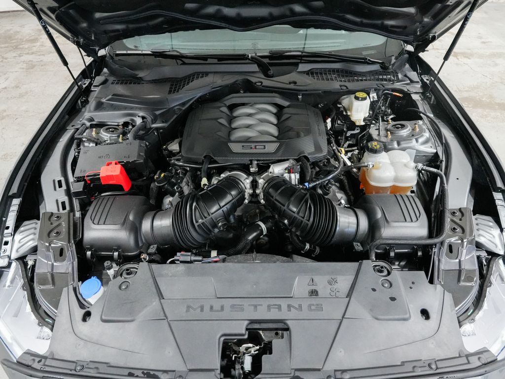 2025 Ford Mustang GT Premium - Photo 33