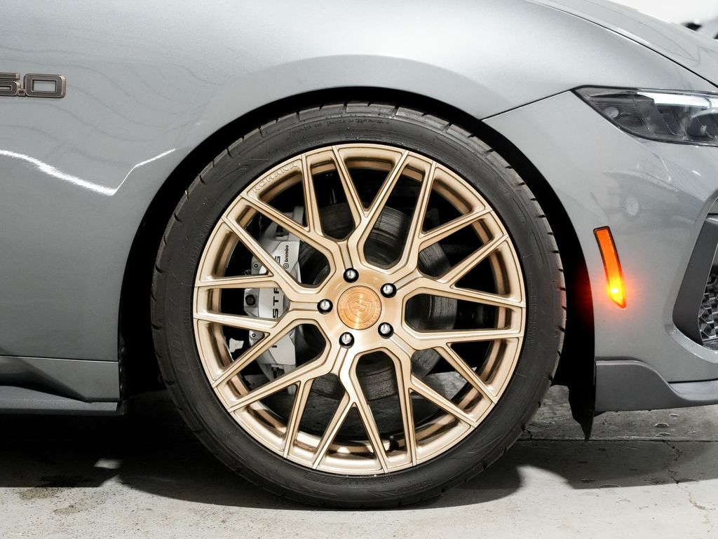 2025 Ford Mustang GT Premium - Photo 37