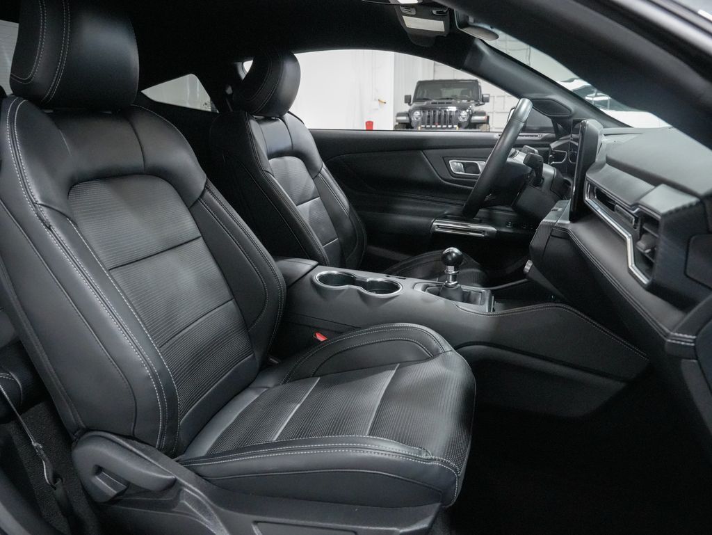 2025 Ford Mustang GT Premium - Photo 23