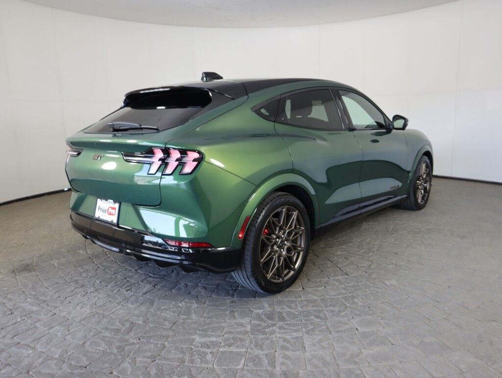 2025 Ford Mustang Mach-E GT AWD w/Bronze Appearance Maumee OH