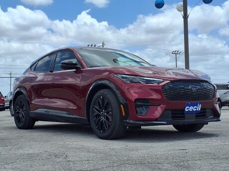 2025 Ford Mustang Mach-E Premium  TX