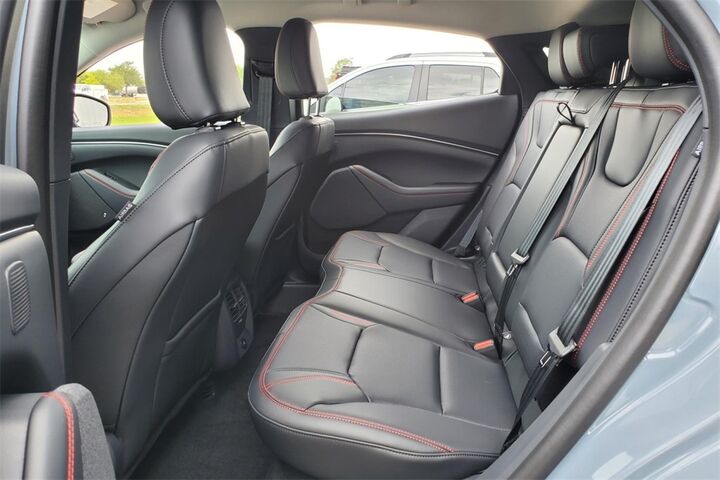2025 Ford Mustang Mach-E Premium  TX