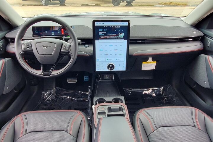 2025 Ford Mustang Mach-E Premium  TX