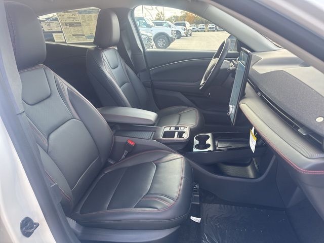 2025 Ford Mustang Mach-E Premium Random Lake WI