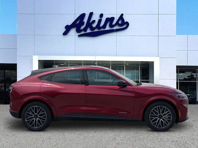 2025 Ford Mustang Mach-E Premium Appleton WI