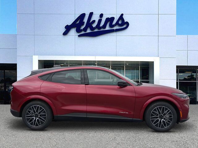 2025 Ford Mustang Mach-E Premium Appleton WI