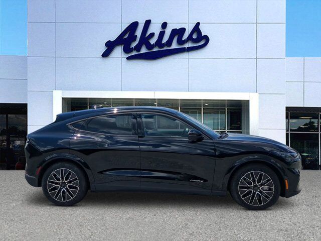 2025 Ford Mustang Mach-E Premium Winder GA
