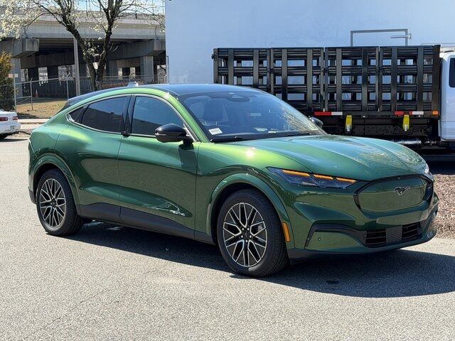 2025 Ford Mustang Mach-E