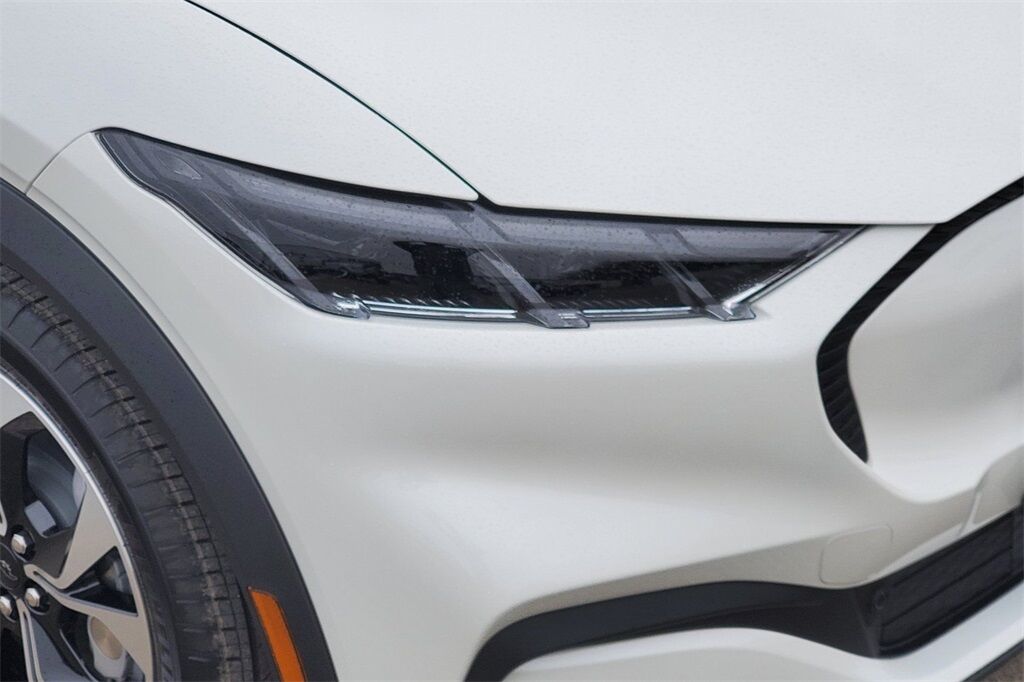 2025 Ford Mustang Mach-E Select Hondo TX