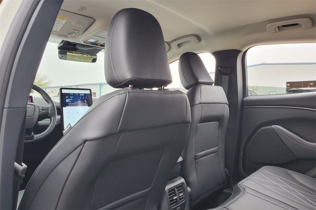 2025 Ford Mustang Mach-E Select Hondo TX