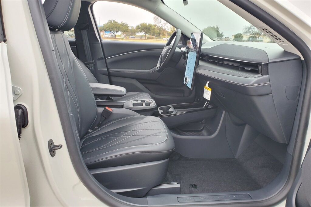 2025 Ford Mustang Mach-E Select Hondo TX