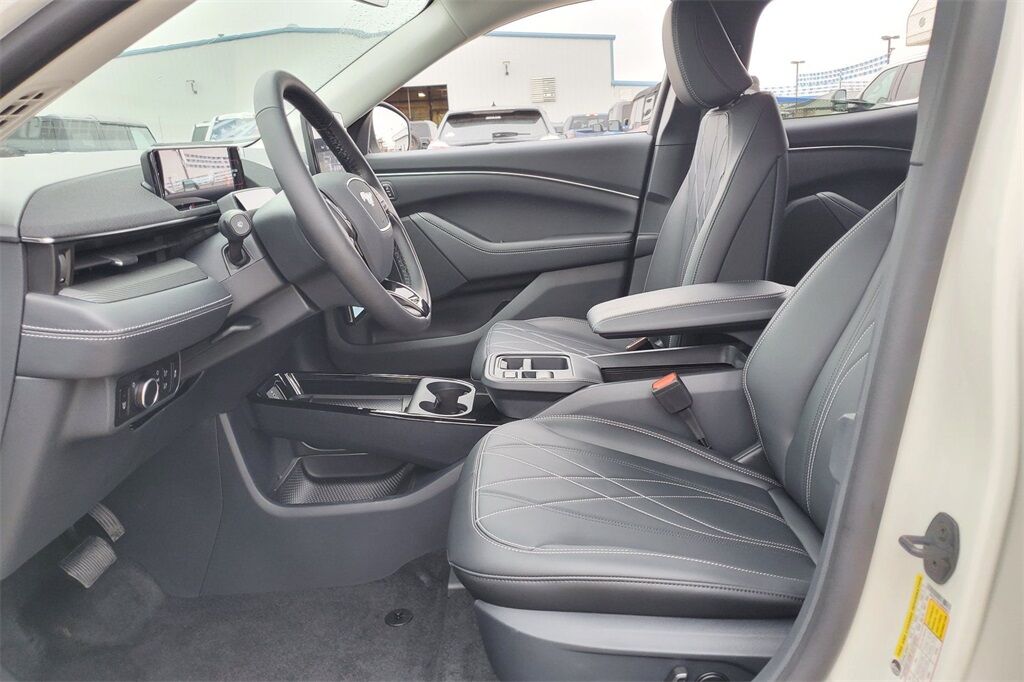 2025 Ford Mustang Mach-E Select Hondo TX