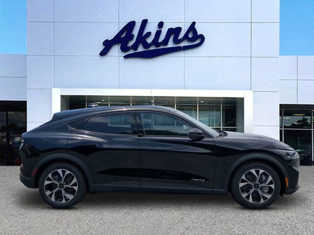 2025 Ford Mustang Mach-E Select Appleton WI
