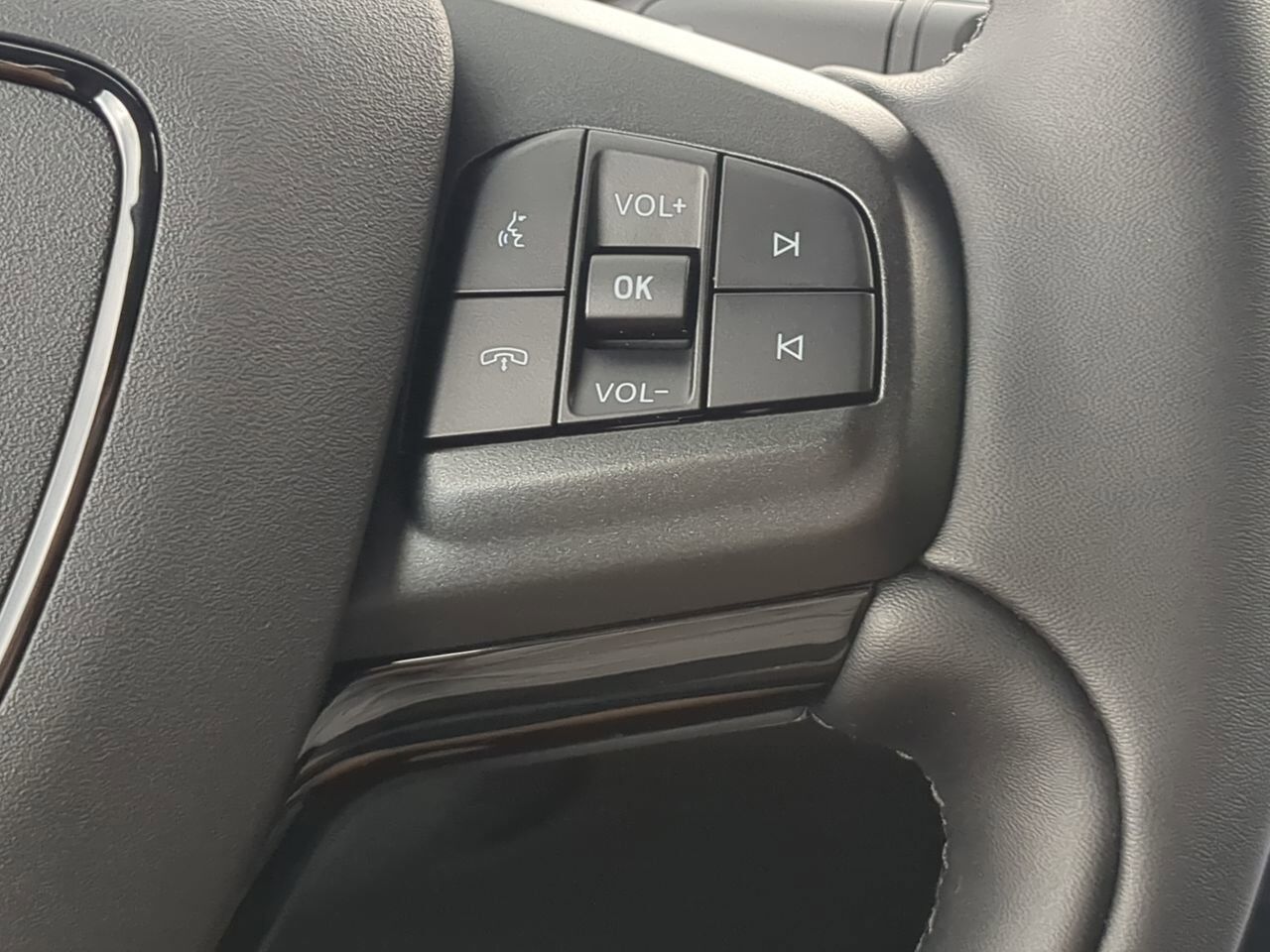2025 Ford Mustang Mach-E Select Appleton WI