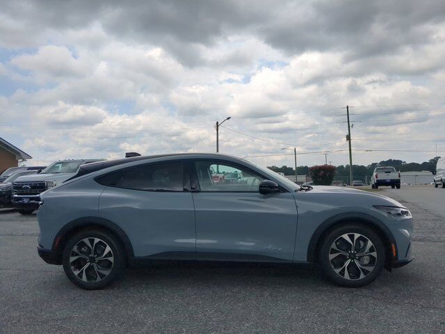 2025 Ford Mustang Mach-E Select Winder GA
