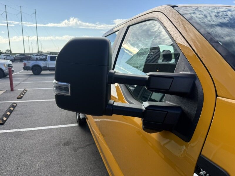 2025 Ford Super Crew F-250 4x4 17 MILES XL Collinsville OK