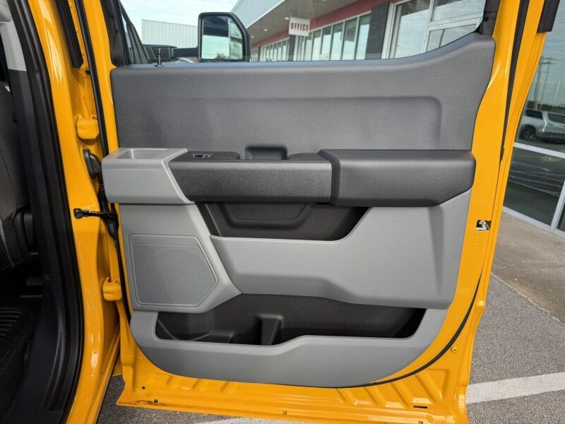 2025 Ford Super Crew F-250 4x4 17 MILES XL Collinsville OK