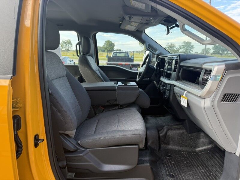 2025 Ford Super Crew F-250 4x4 17 MILES XL Collinsville OK