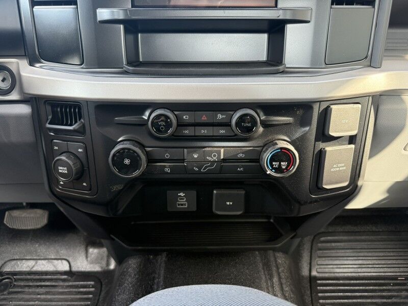 2025 Ford Super Crew F-250 4x4 17 MILES XL Collinsville OK