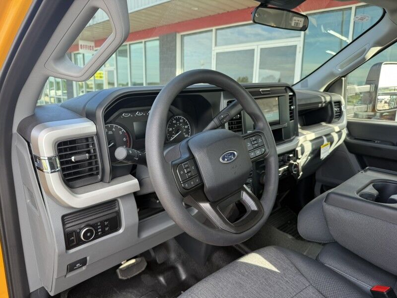 2025 Ford Super Crew F-250 4x4 17 MILES XL Collinsville OK