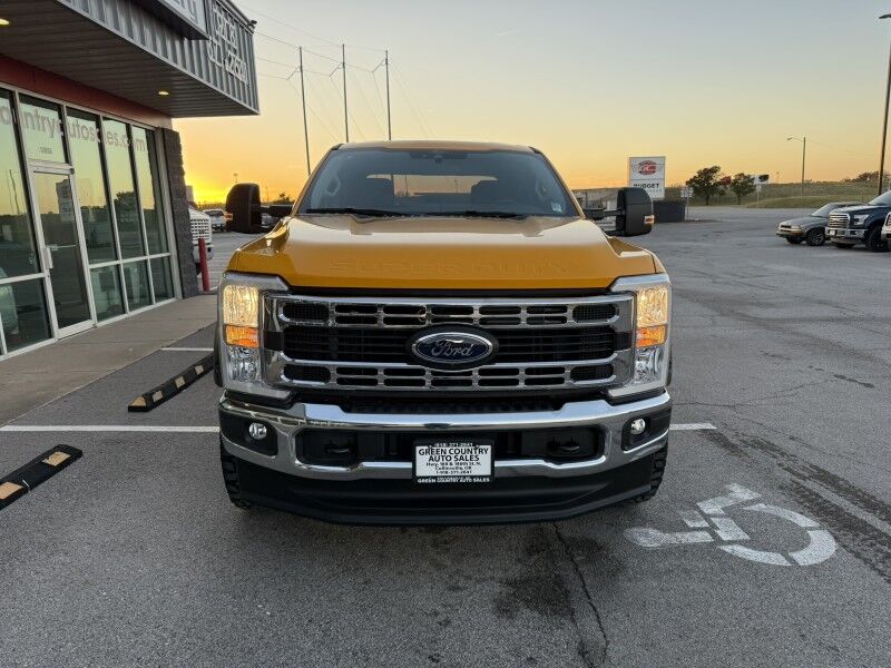 2025 Ford Super Crew F-250 4x4 17 MILES XL Collinsville OK