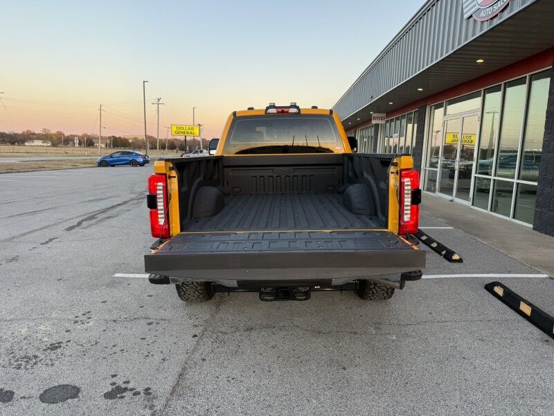 2025 Ford Super Crew F-250 4x4 17 MILES XL Collinsville OK