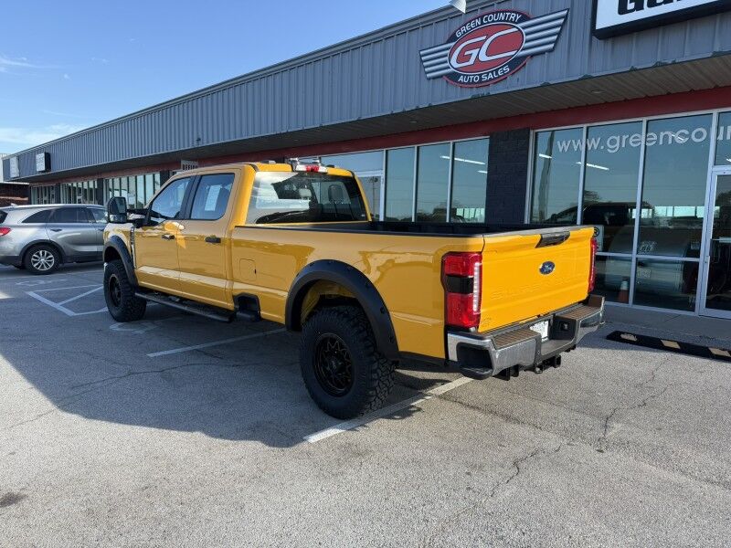 2025 Ford Super Crew F-250 4x4 17 MILES XL Collinsville OK