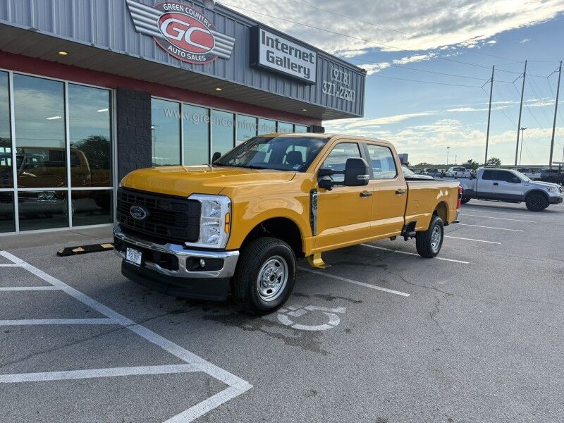 2025 Ford Super Crew F-250 4x4 17 MILES XL Collinsville OK