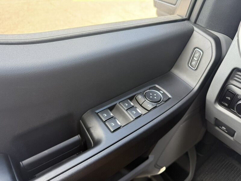 2025 Ford Super Crew F-250 4x4 17 MILES XL Collinsville OK