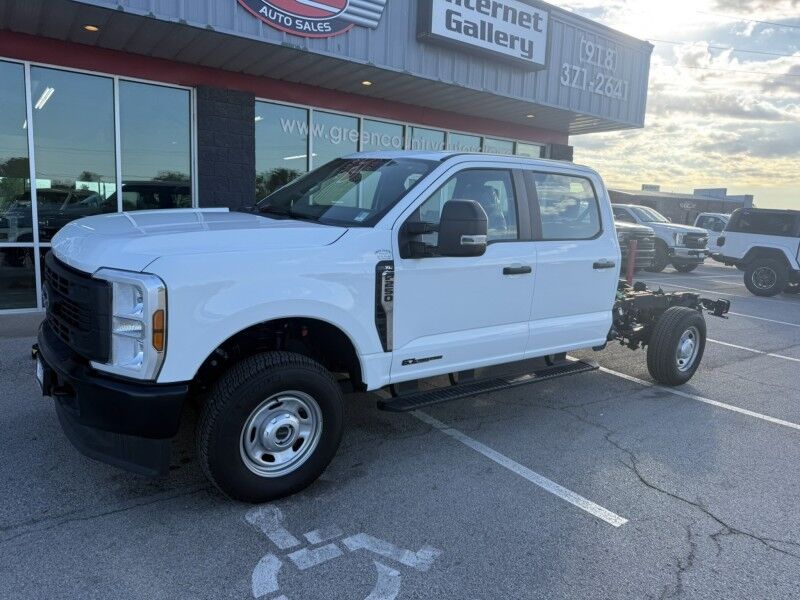 2025 Ford Super Crew F-250 4x4 Cab & Chassis XL Collinsville OK