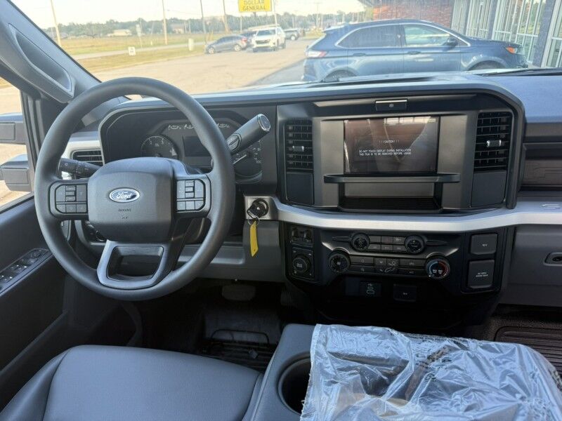 2025 Ford Super Crew F-250 4x4 Cab & Chassis XL Collinsville OK