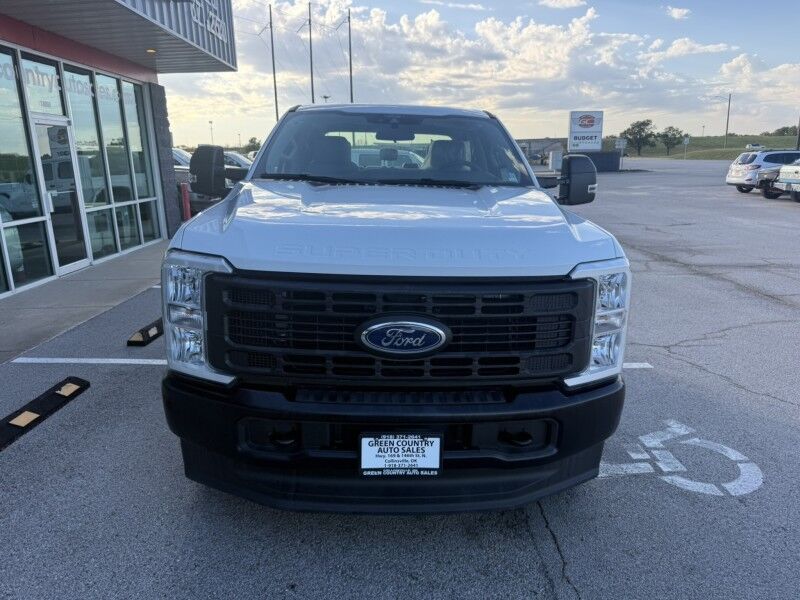 2025 Ford Super Crew F-250 4x4 Cab & Chassis XL Collinsville OK