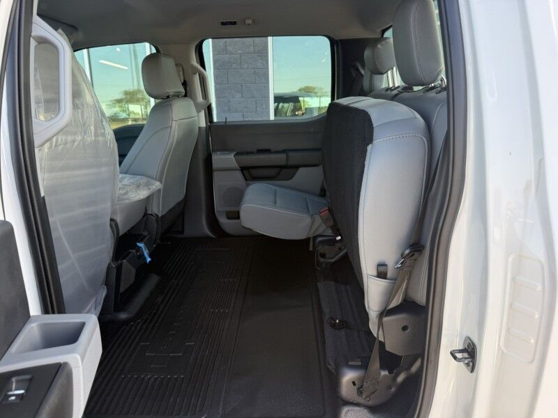 2025 Ford Super Crew F-250 4x4 Cab & Chassis XL Collinsville OK
