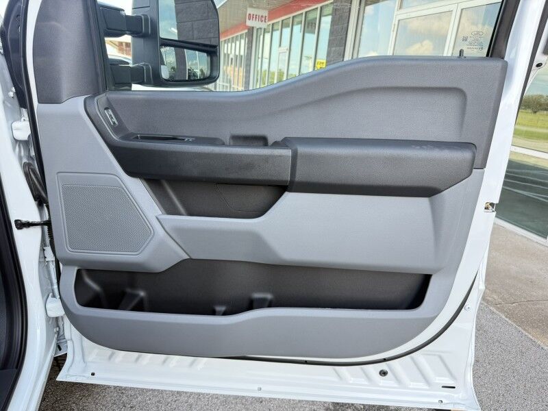 2025 Ford Super Crew F-250 4x4 Utility XL Collinsville OK