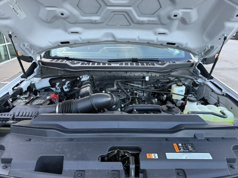 2025 Ford Super Crew F-250 6.8L V8 4x4 Uti XLT Collinsville OK