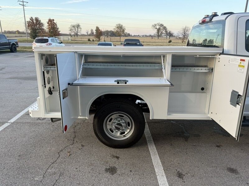 2025 Ford Super Crew F-250 6.8L V8 4x4 Uti XLT Collinsville OK