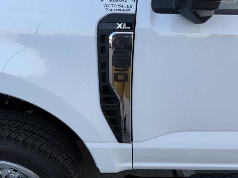 2025 Ford Super Crew F-250 6.8L V8 4x4 Uti XLT Collinsville OK