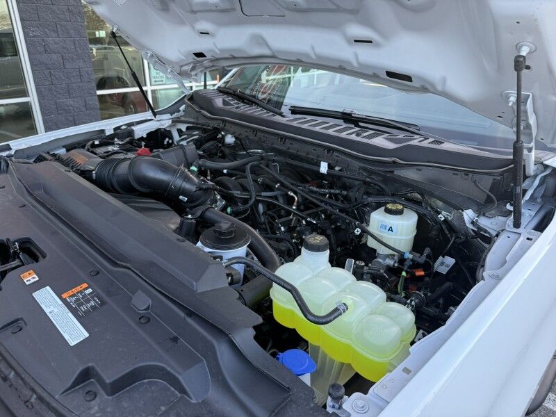 2025 Ford Super Crew F-250 6.8L V8 4x4 Utility XL Collinsville OK