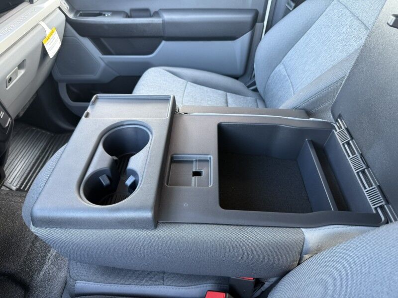 2025 Ford Super Crew F-250 6.8L V8 4x4 Utility XL Collinsville OK