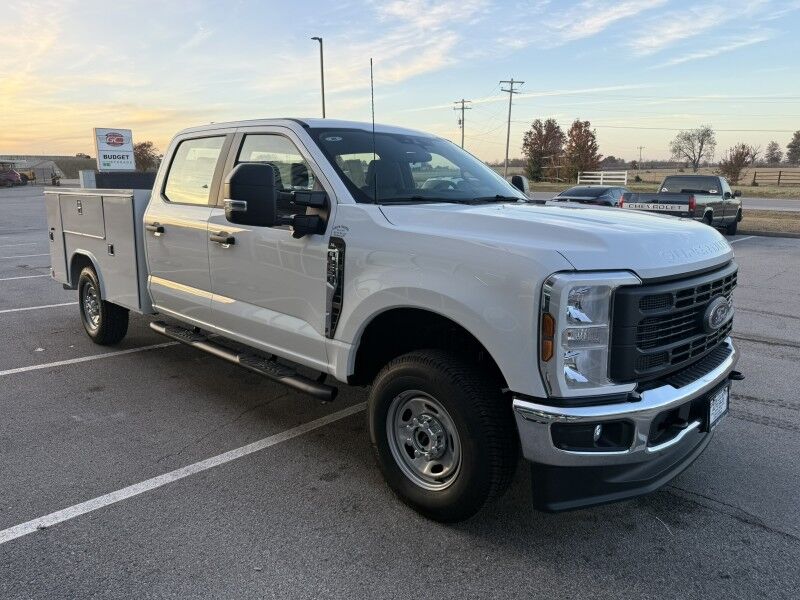 2025 Ford Super Crew F-250 6.8L V8 4x4 Utility XL Collinsville OK