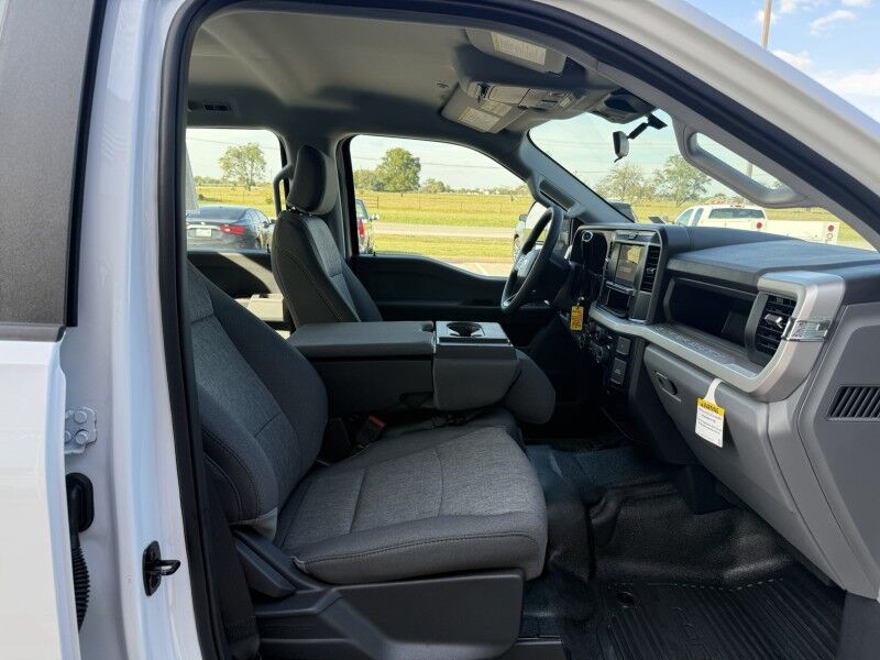 2025 Ford Super Crew F-250 6.8L V8 4x4 Utility XLT Collinsville OK
