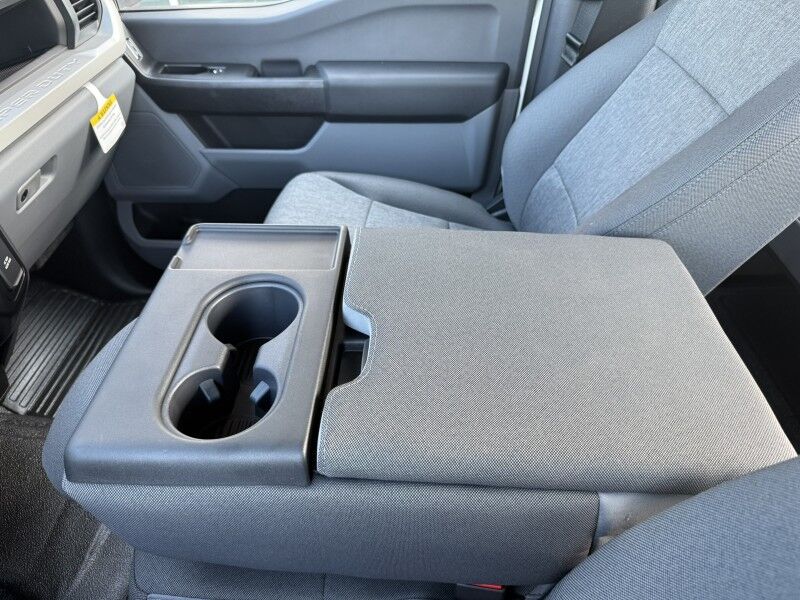 2025 Ford Super Crew F-250 6.8L V8 4x4 Utility XLT Collinsville OK
