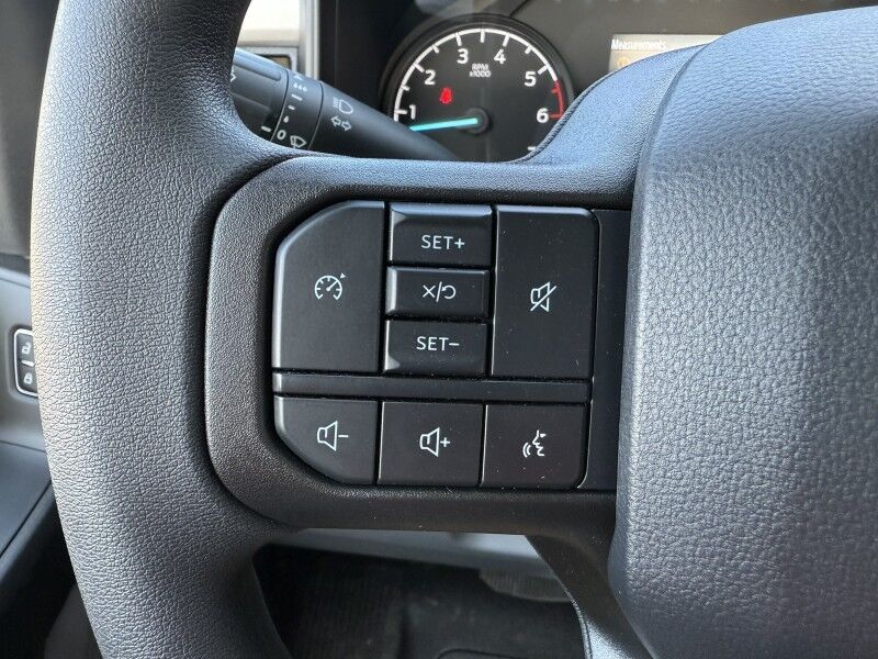 2025 Ford Super Crew F-250 6.8L V8 4x4 Utility XLT Collinsville OK