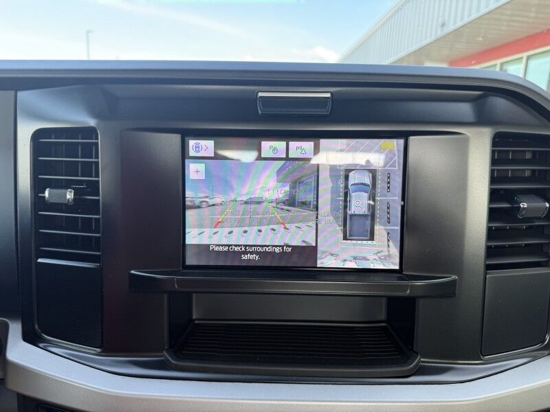 2025 Ford Super Crew F-250 6.8L V8 4x4 Utility XLT Collinsville OK