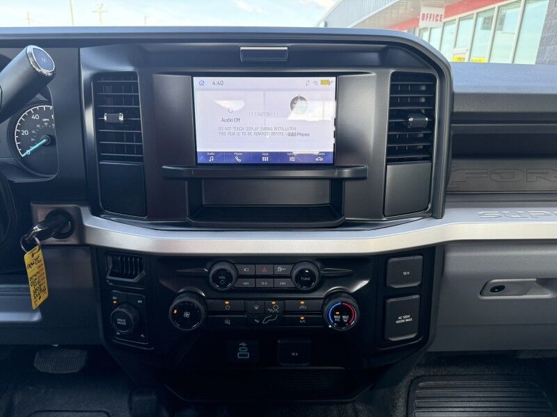 2025 Ford Super Crew F-250 6.8L V8 4x4 Utility XLT Collinsville OK