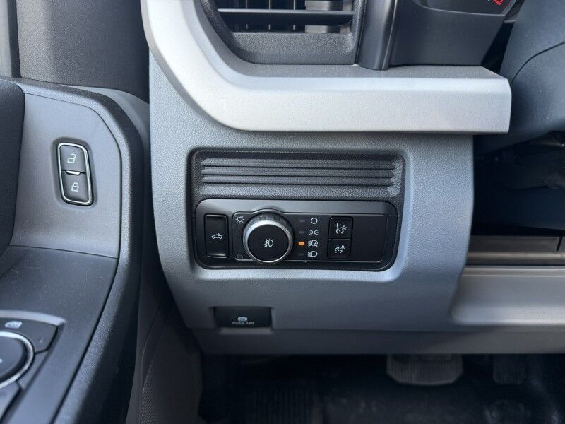 2025 Ford Super Crew F-250 6.8L V8 4x4 Utility XLT Collinsville OK