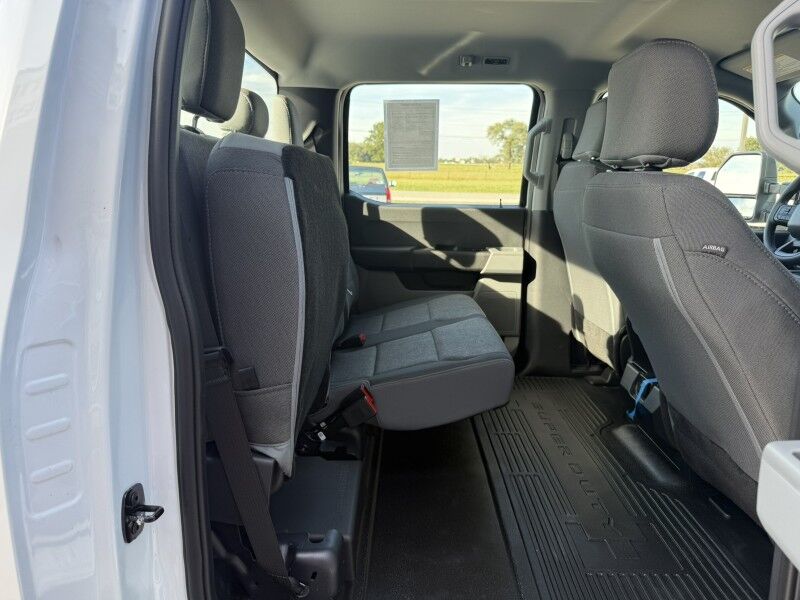 2025 Ford Super Crew F-250 6.8L V8 4x4 Utility XLT Collinsville OK